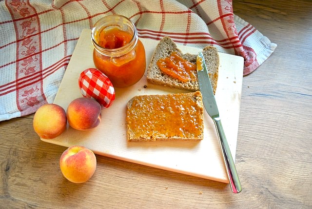 Iniziate la giornata con una buona colazione con prodotti di alta qualità. 


(Colazione su richiesta
a partire da 8,50 € a persona).